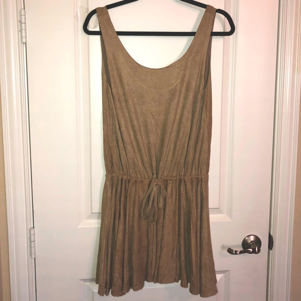 Maronie Faux Suede Sleeveless Mini Dress Size Large NWOT